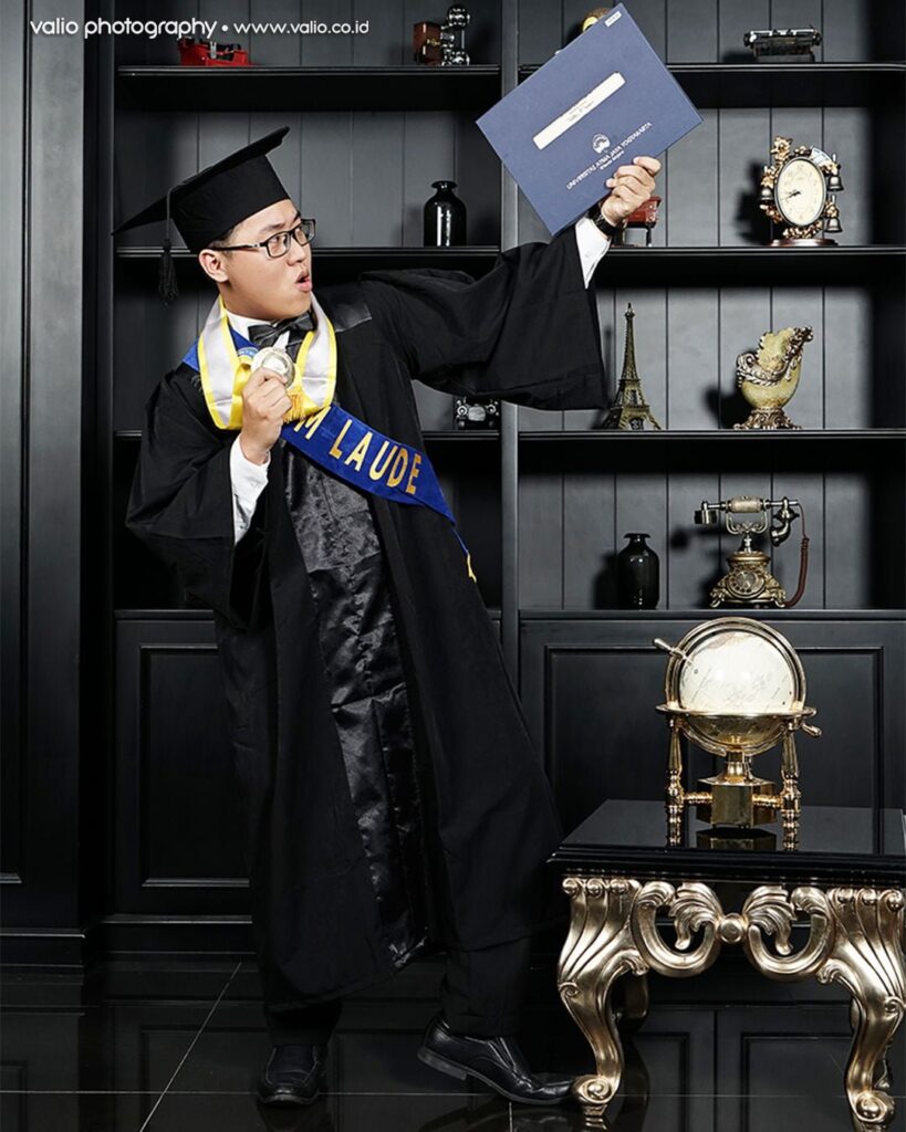 Foto Wisuda Studio Photo Graduation Jogja 033