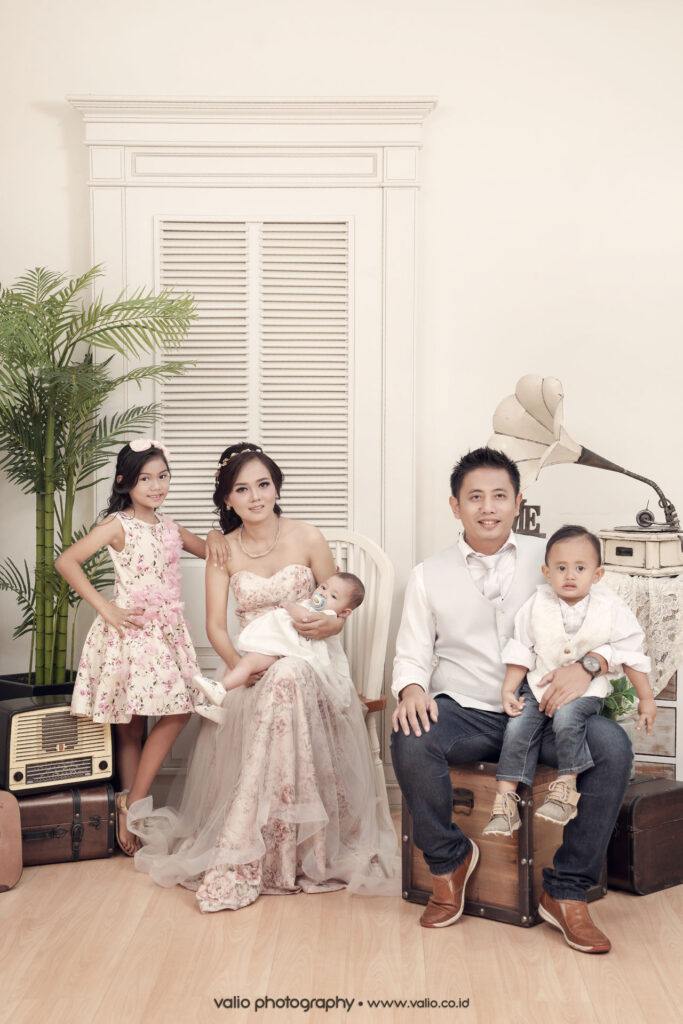 Foto Keluarga Family Studio Photo Jogja